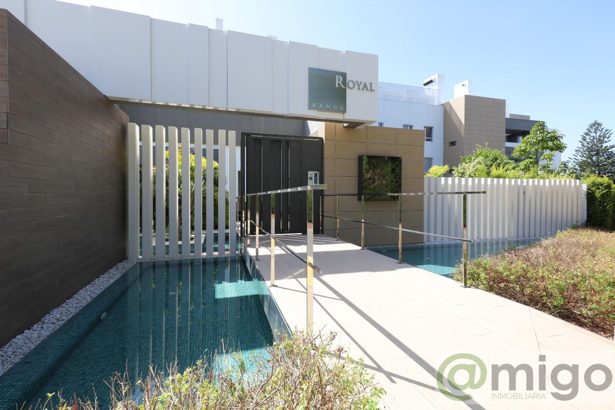 For sale of penthouse in Marbella
