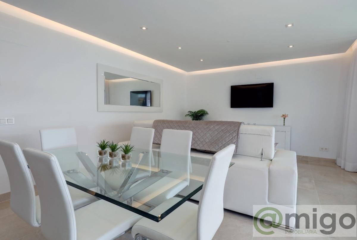 For sale of penthouse in Marbella