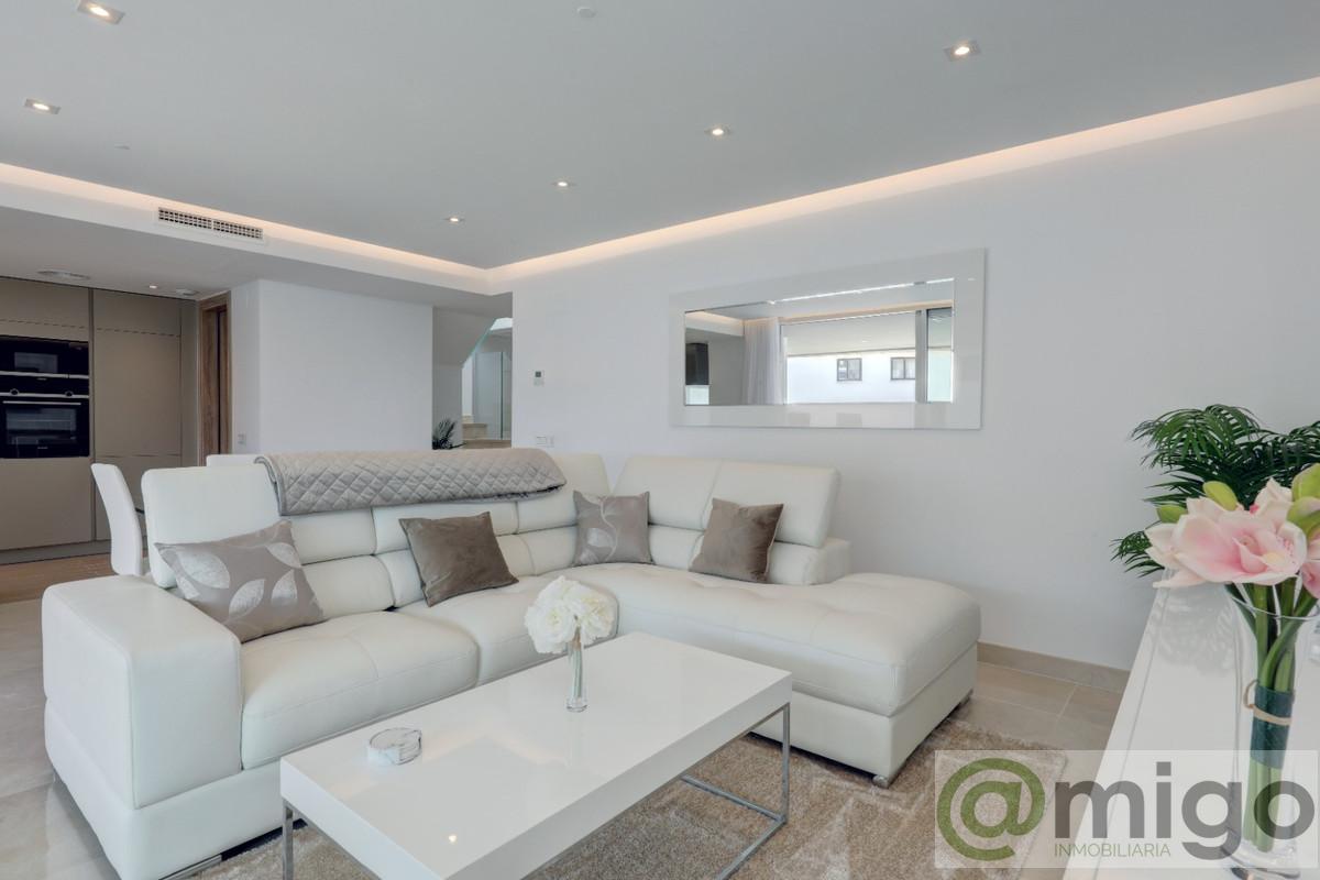 For sale of penthouse in Marbella