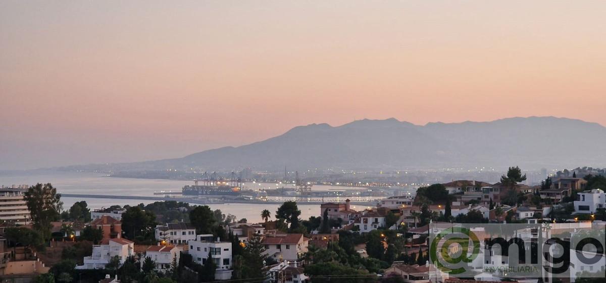 Venta de villa en Málaga Este