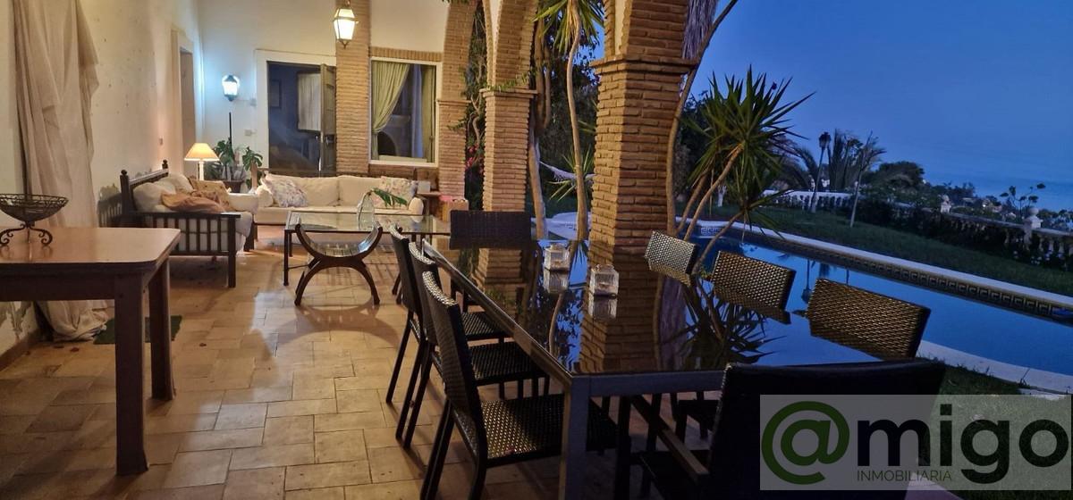 Venta de villa en Málaga Este