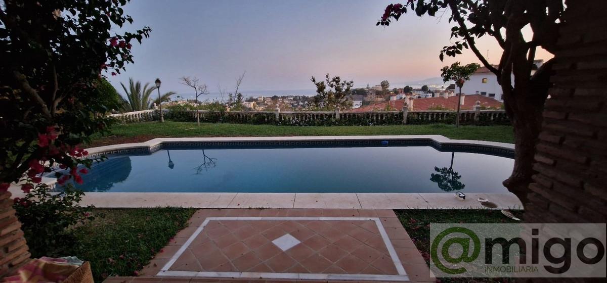 Venta de villa en Málaga Este