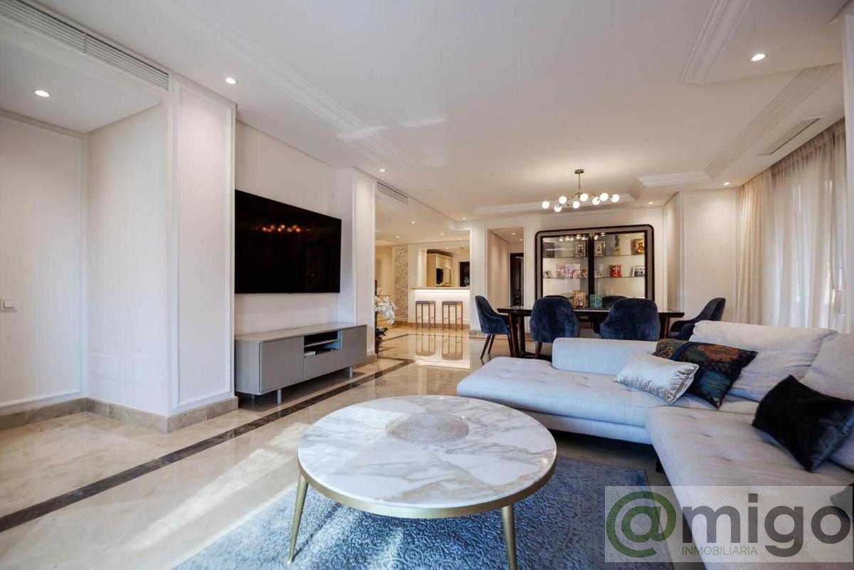 Venta de Ático en Estepona