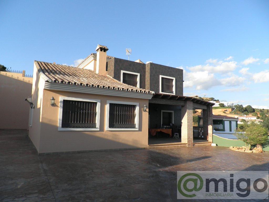 Venta de villa en Estepona