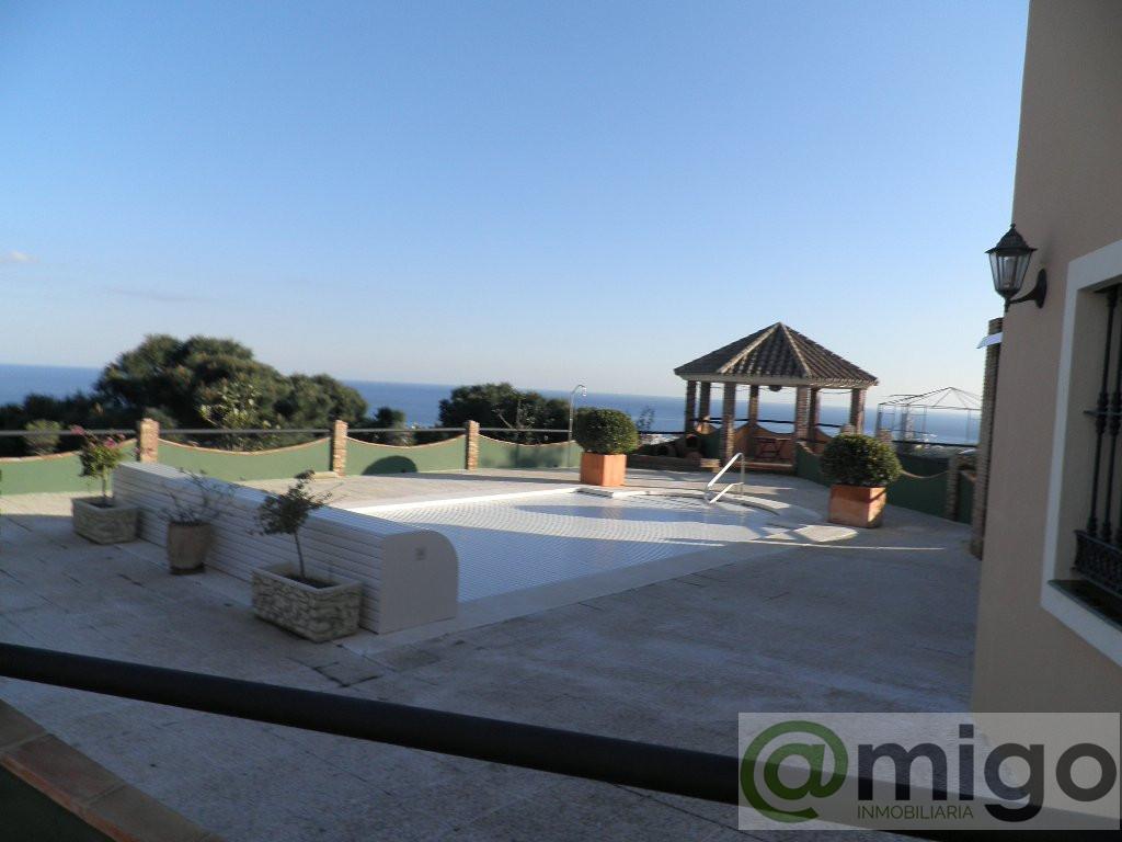 Venta de villa en Estepona