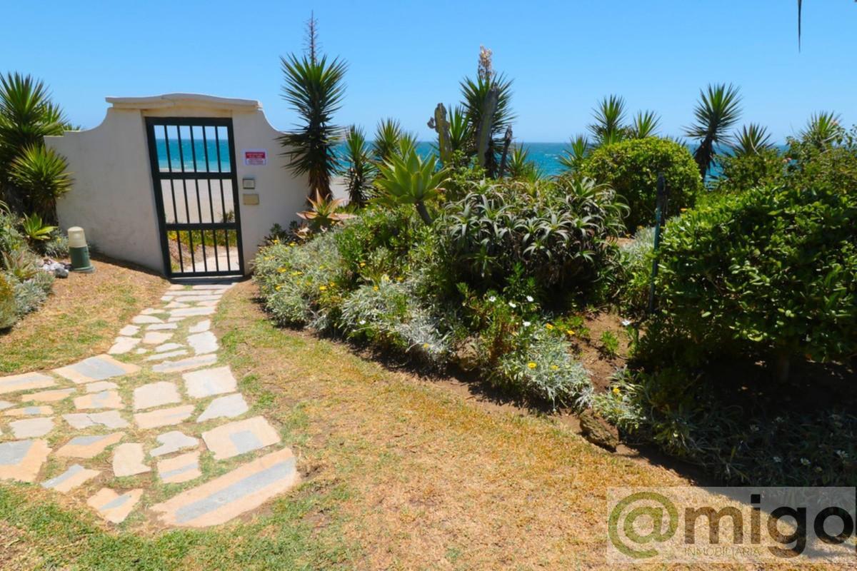 Venta de villa en Costalita