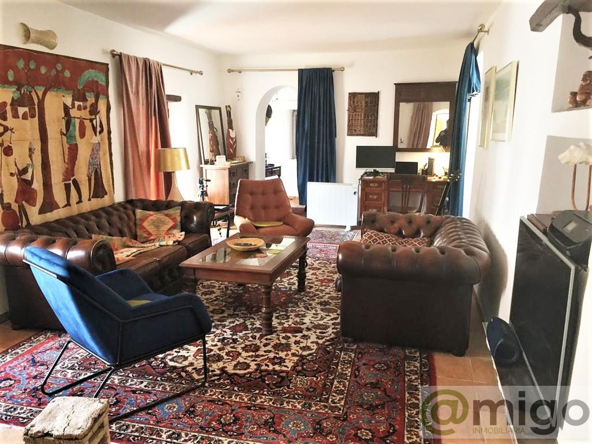 Venta de villa en Casares