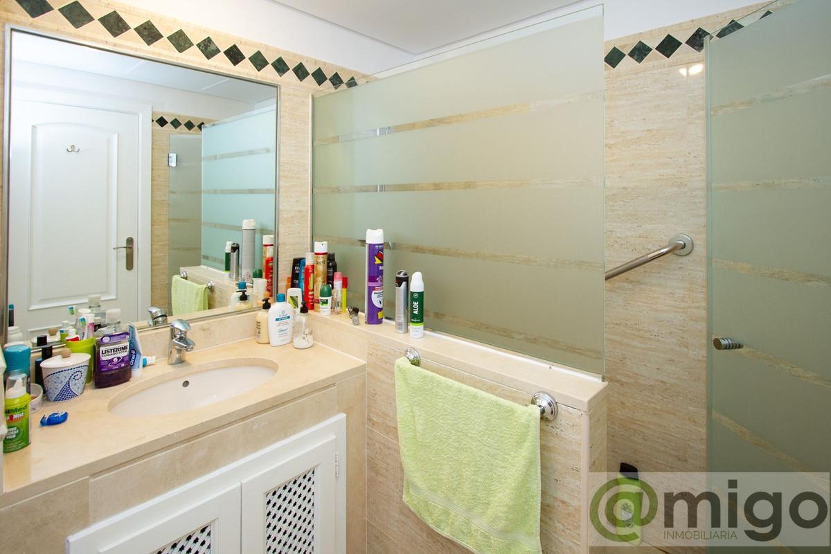 For sale of apartment in Marbella