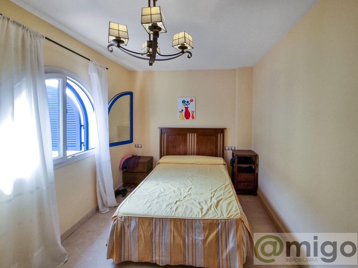 For sale of apartment in San Luis de Sabinillas