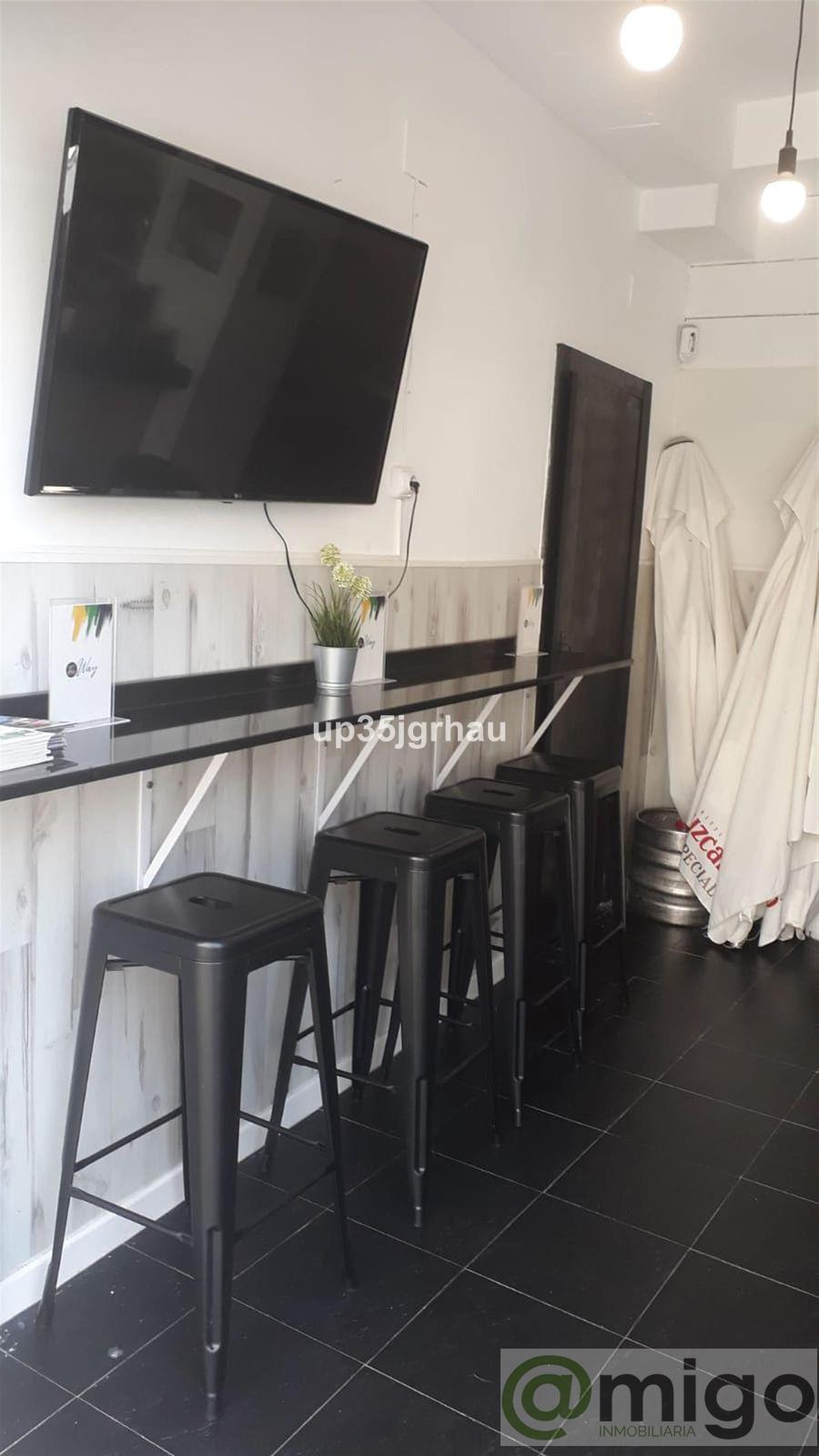 For sale of commercial in Estepona