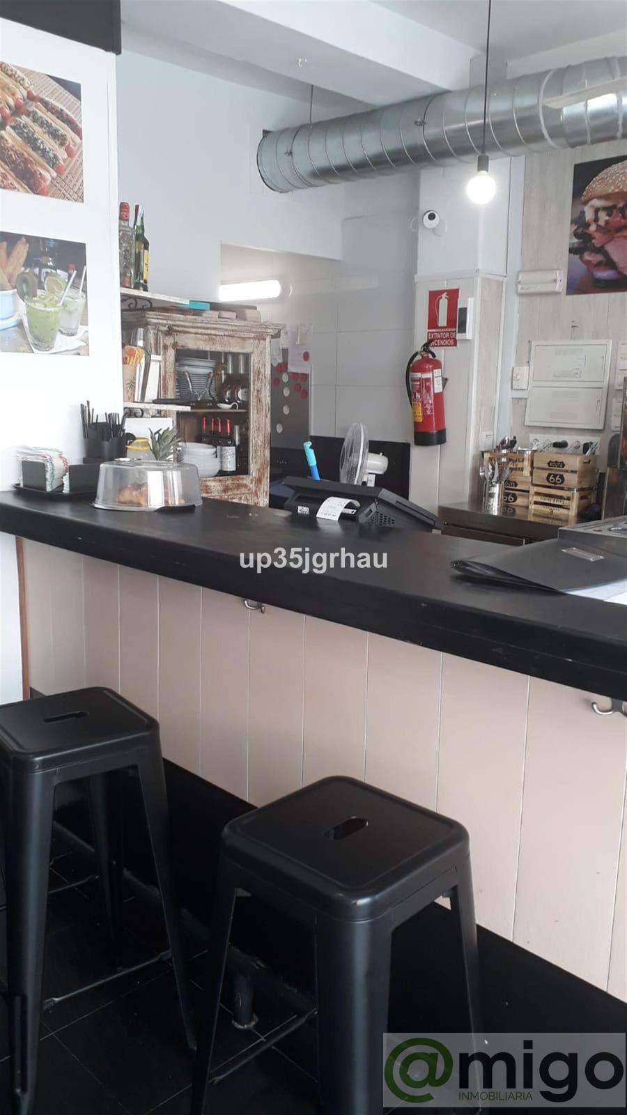 For sale of commercial in Estepona