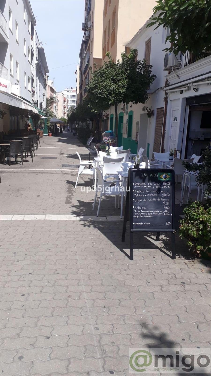 For sale of commercial in Estepona