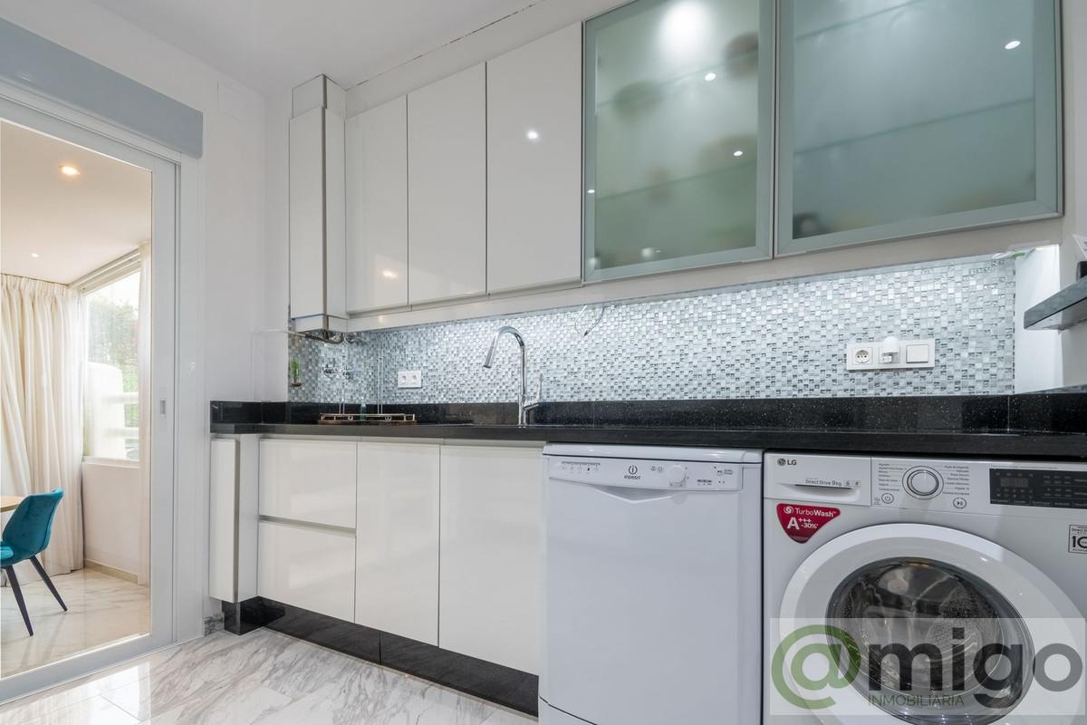 For sale of apartment in Marbella