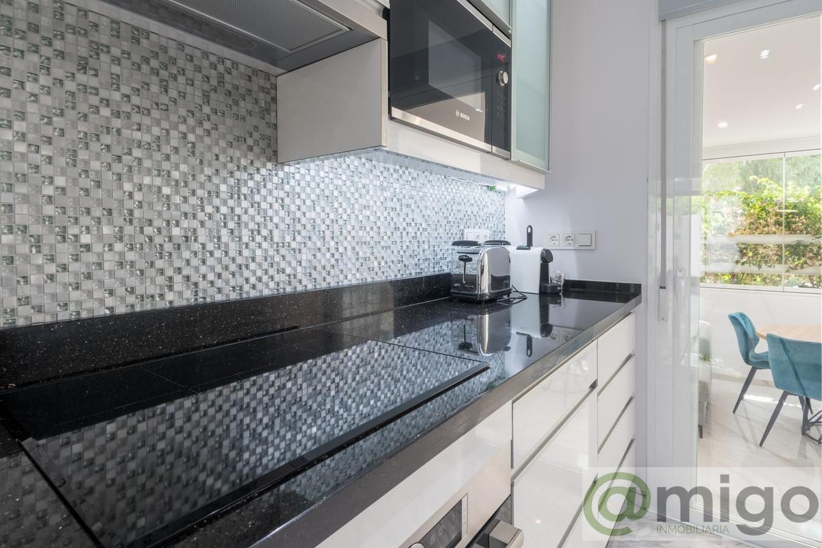 For sale of apartment in Marbella