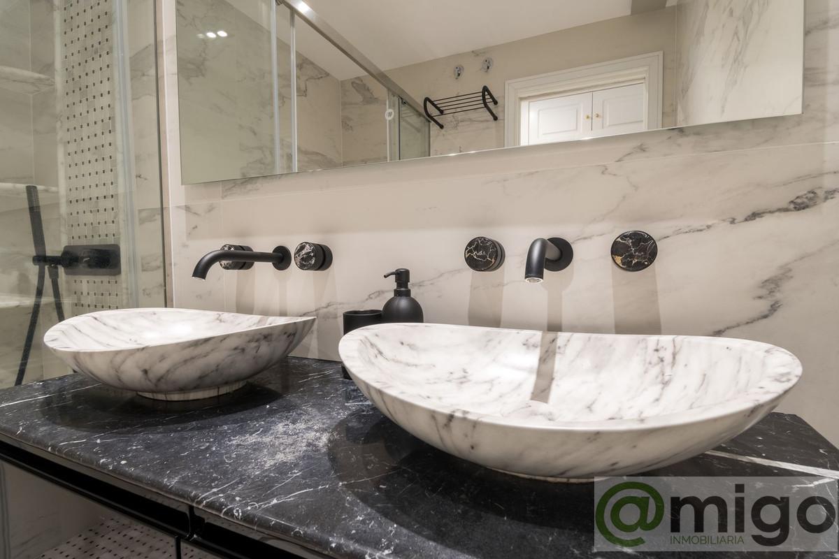 For sale of apartment in Marbella