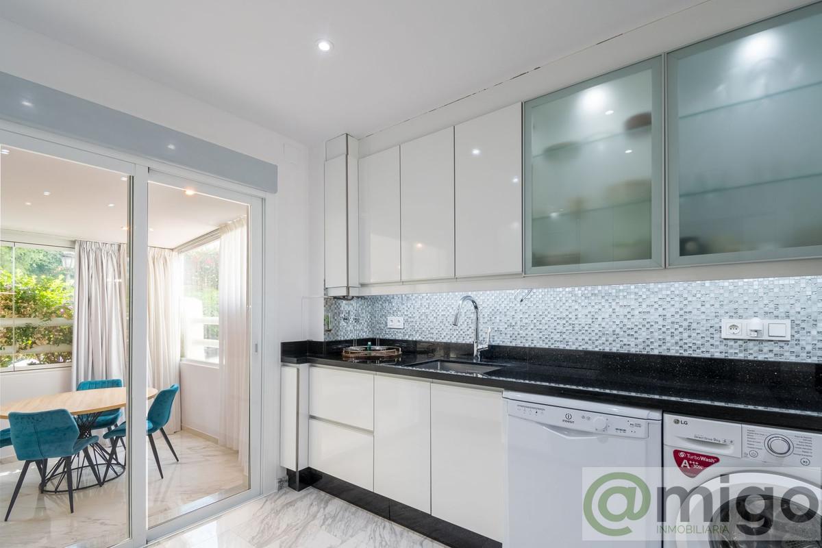 For sale of apartment in Marbella