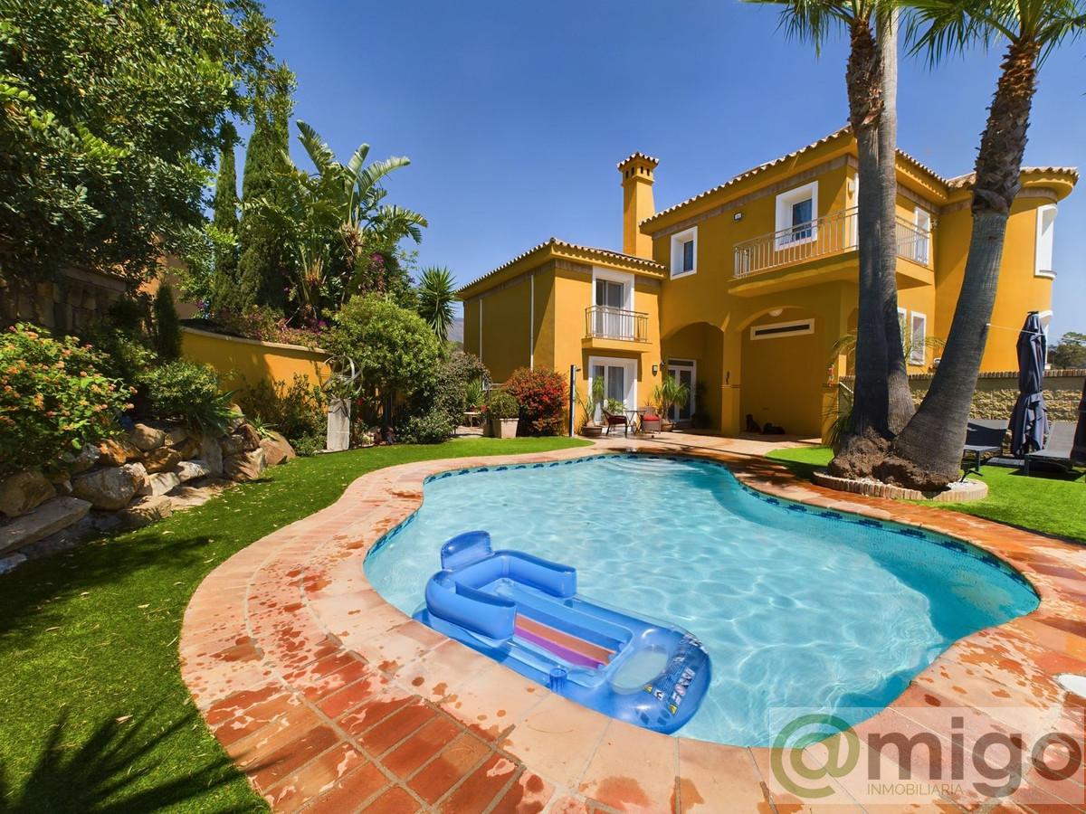 Venta de villa en Estepona