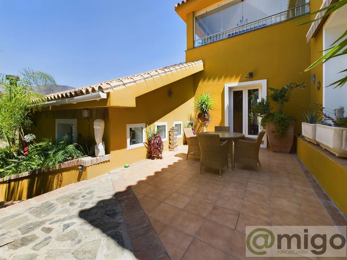 Venta de villa en Estepona