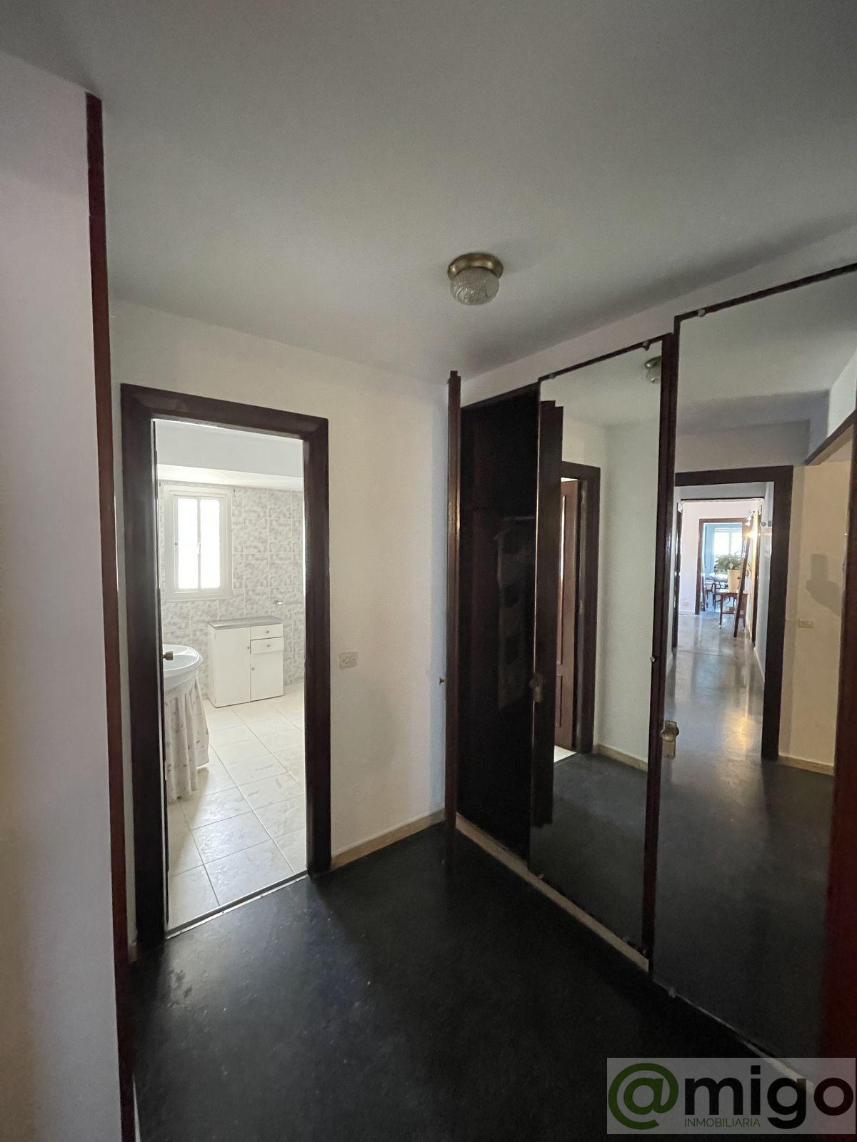 For sale of penthouse in Marbella