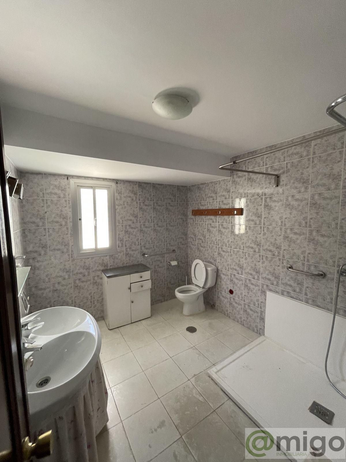 For sale of penthouse in Marbella