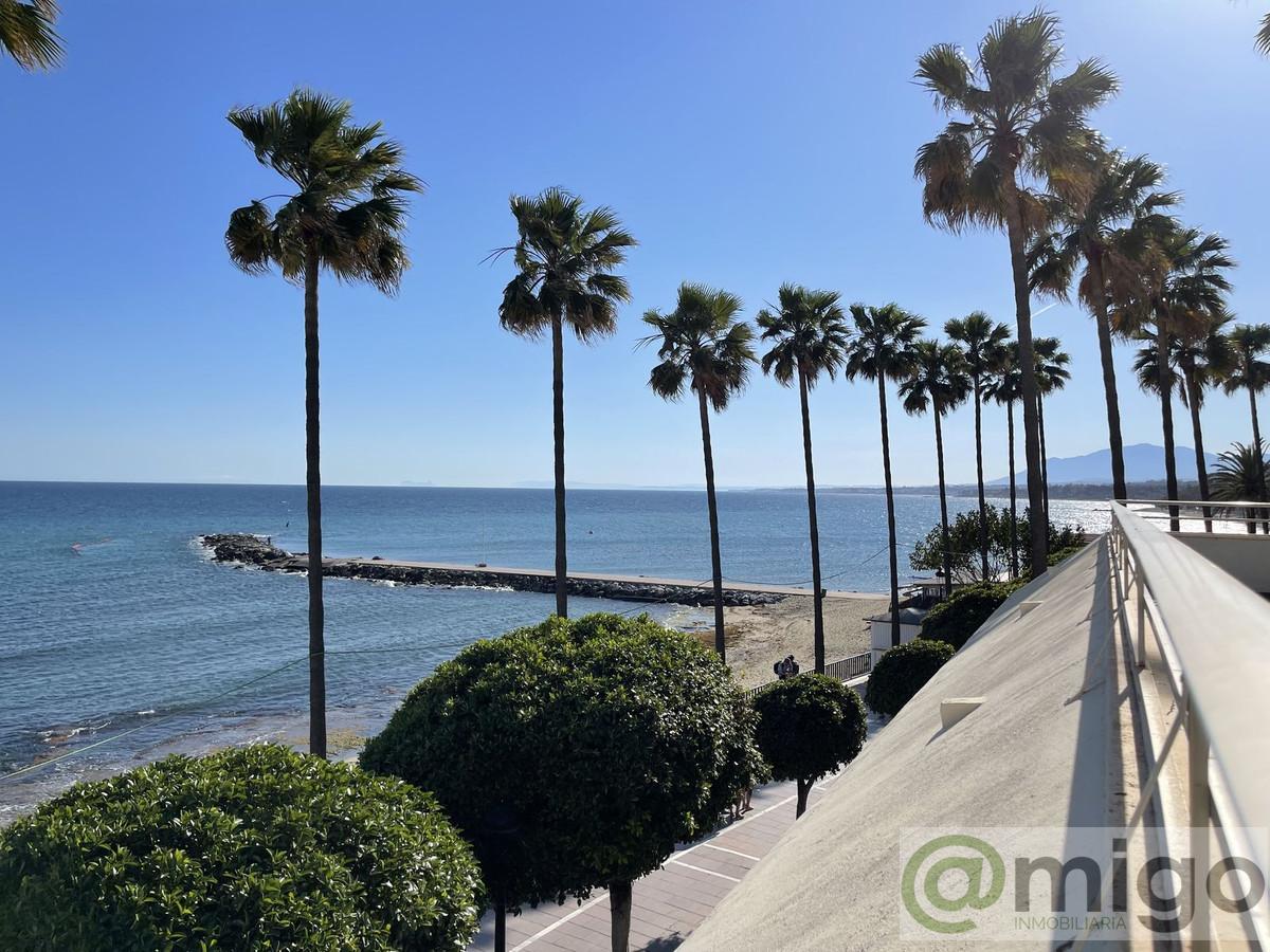 For sale of penthouse in Marbella