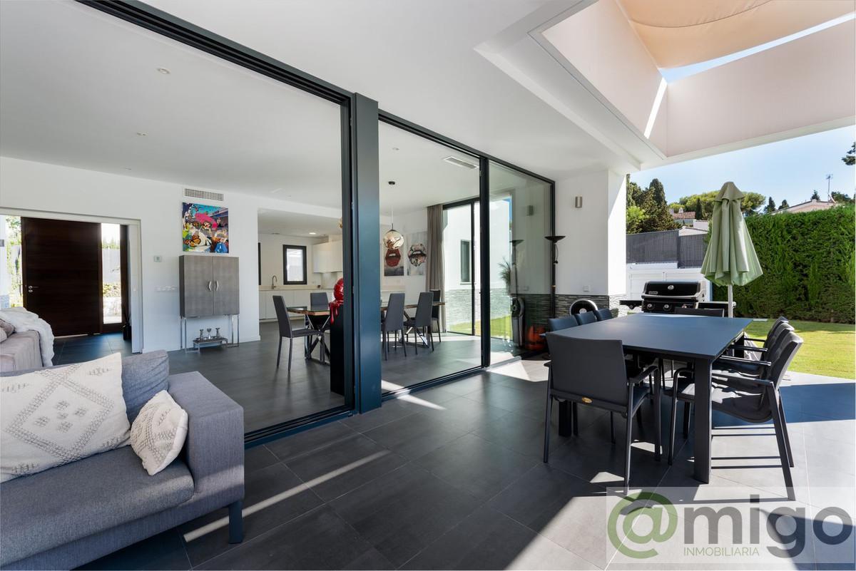 Venta de villa en Atalaya