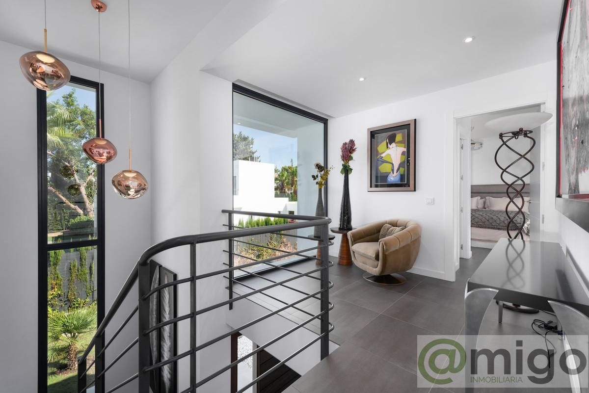 Venta de villa en Atalaya