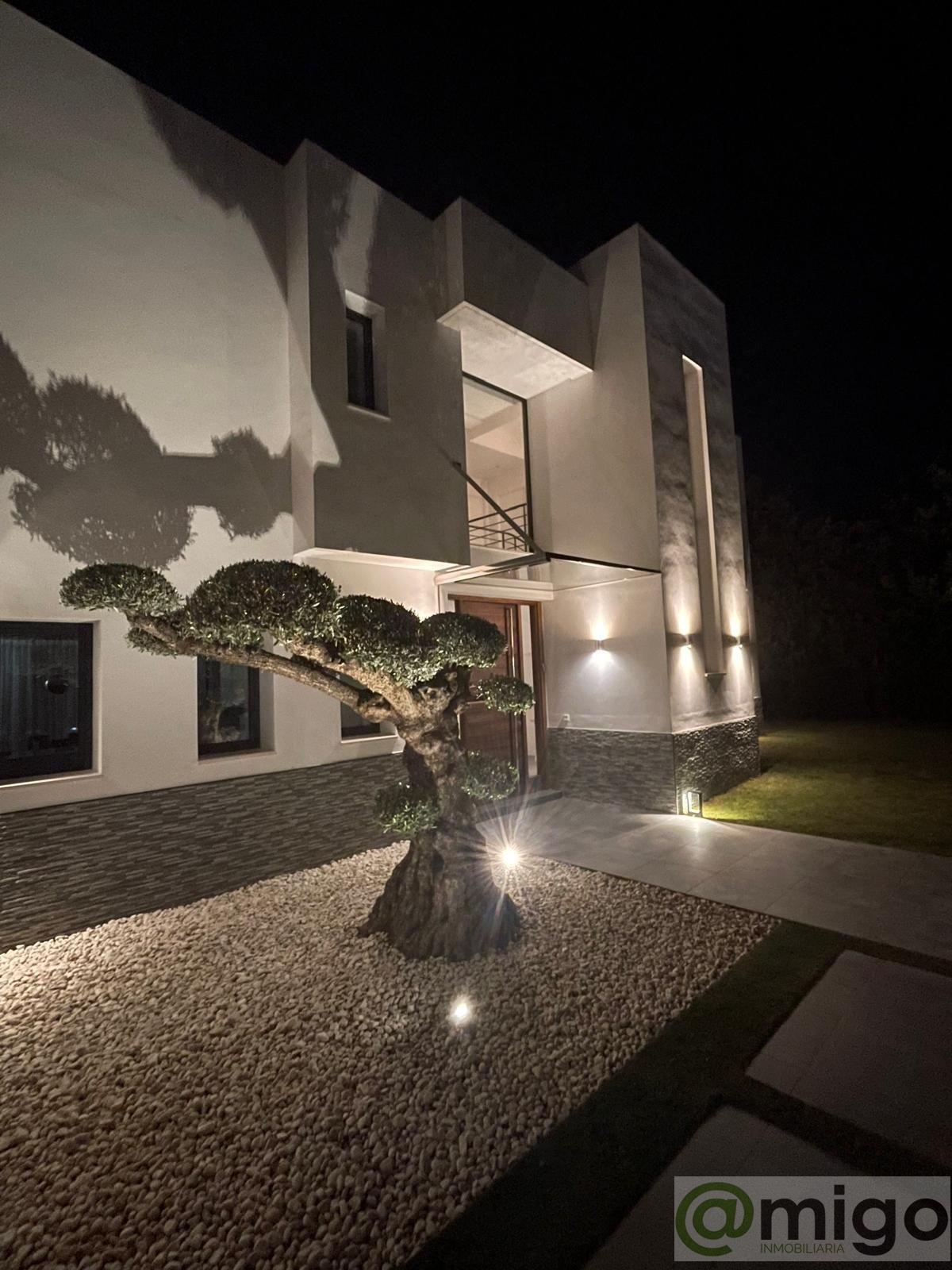 Venta de villa en Atalaya