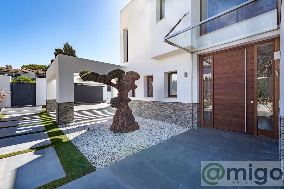 Venta de villa en Atalaya