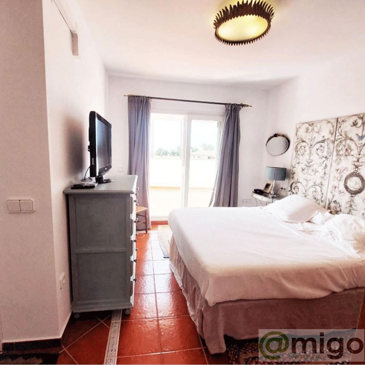 For sale of villa in Benalmadena Costa
