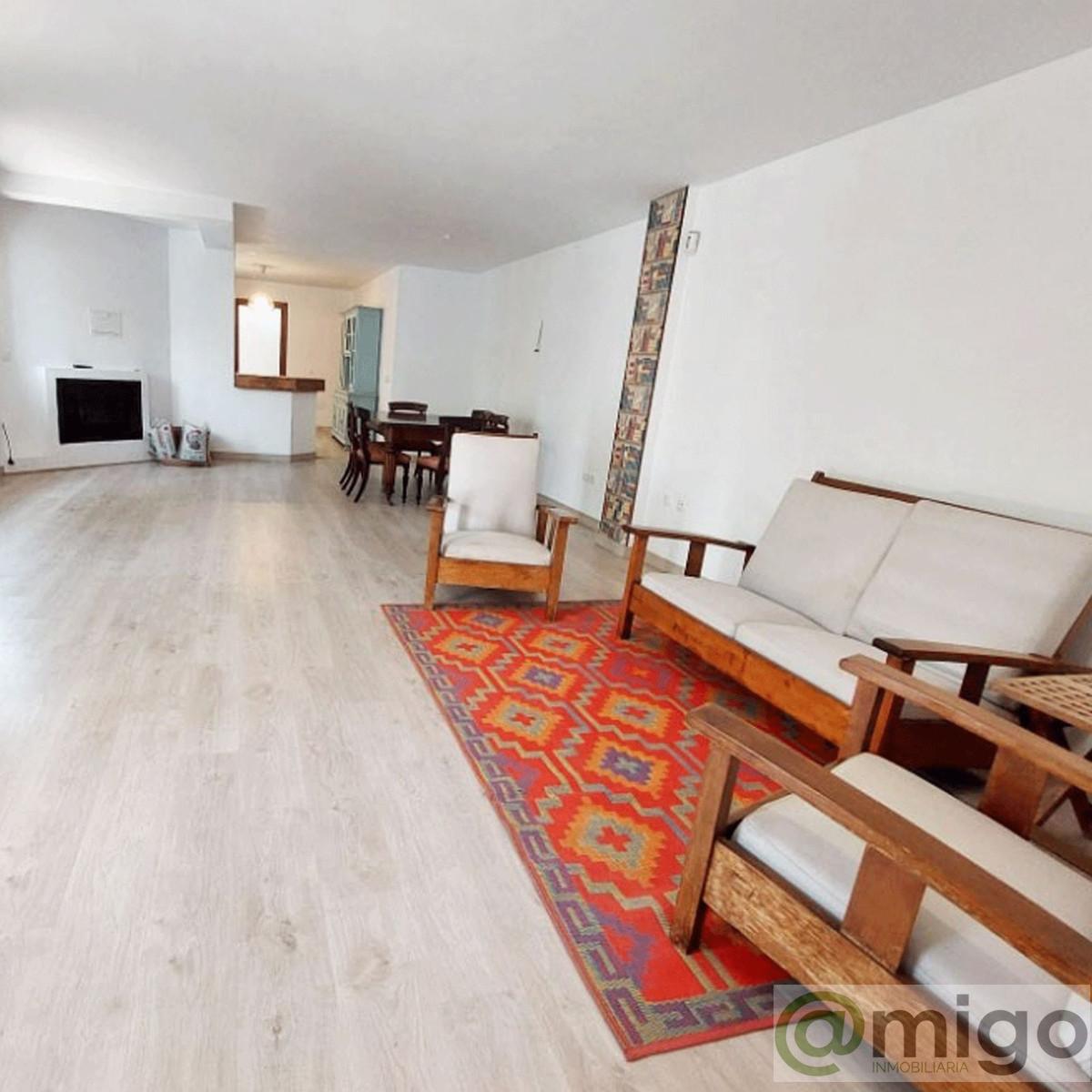 For sale of villa in Benalmadena Costa