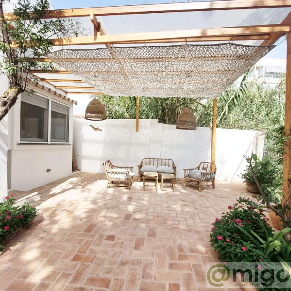 For sale of villa in Benalmadena Costa