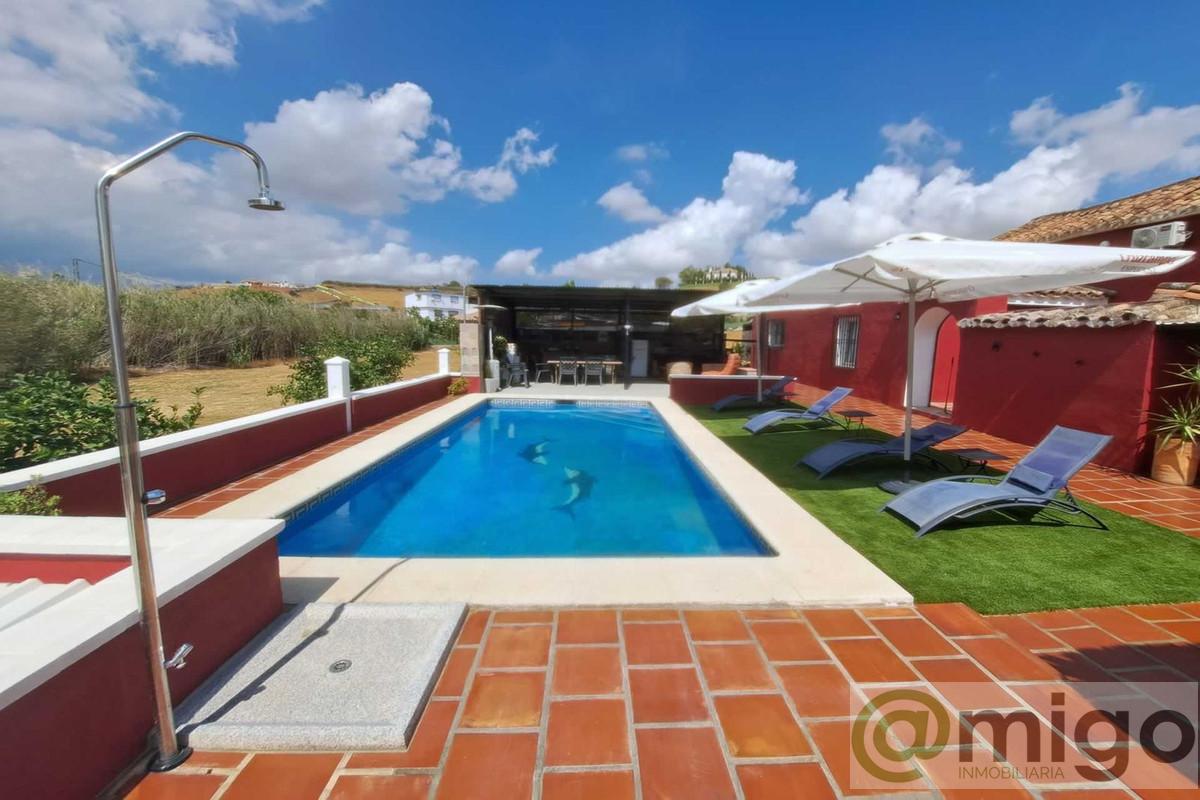 Venta de villa en Coín