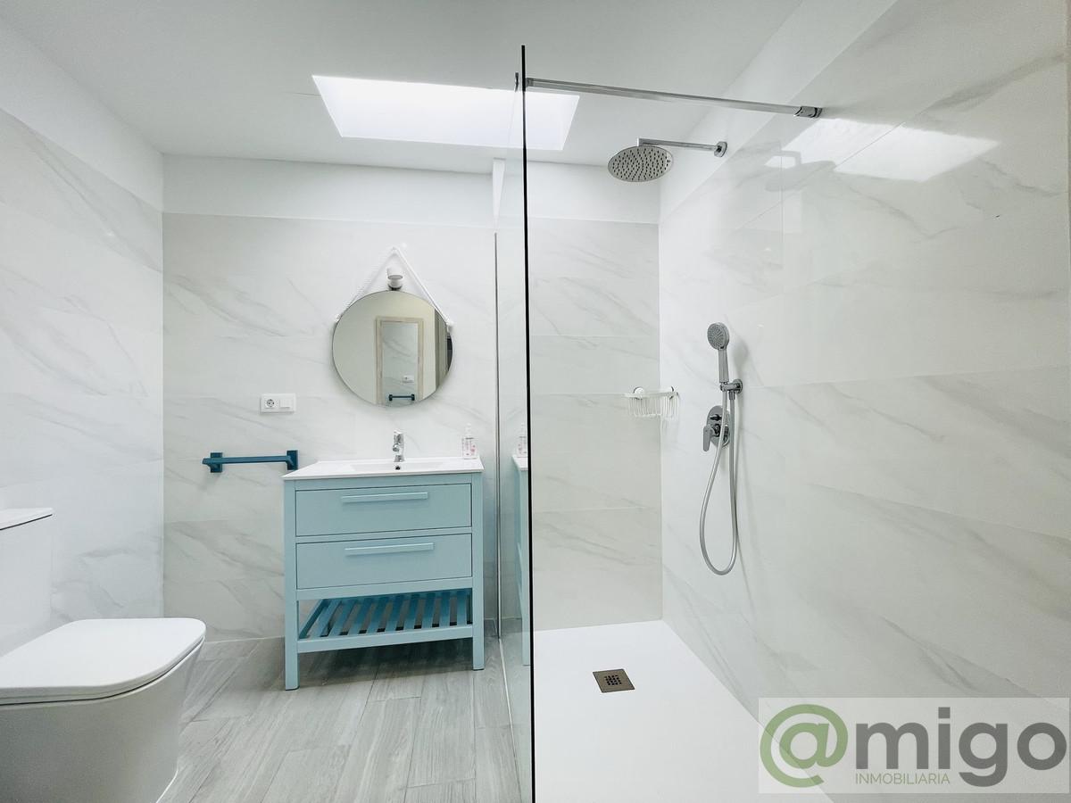 For sale of villa in La Duquesa