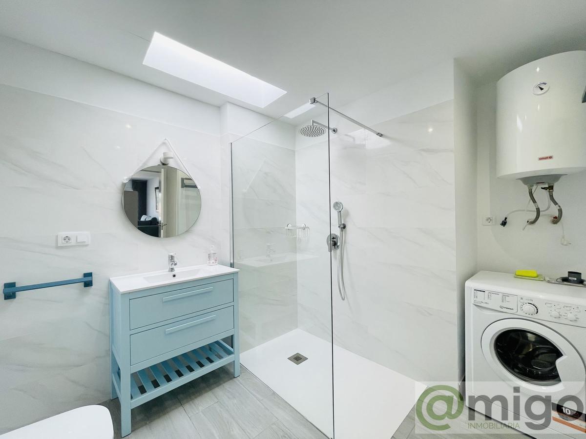 For sale of villa in La Duquesa