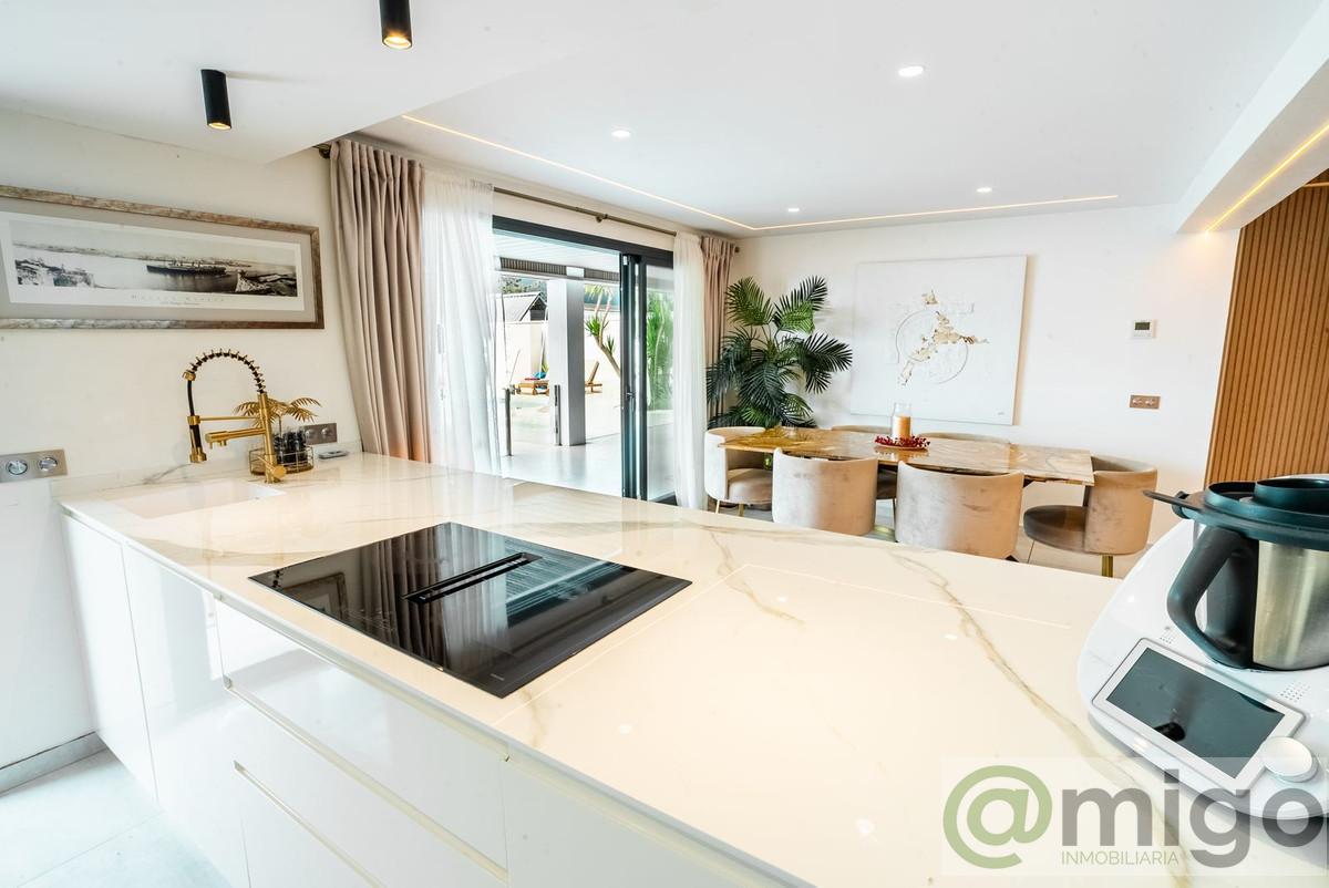 Venta de villa en Estepona