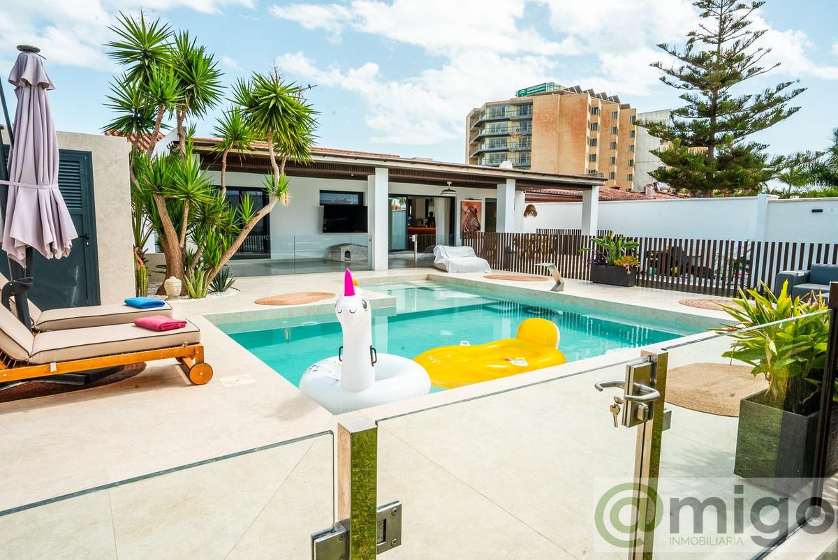 Venta de villa en Estepona
