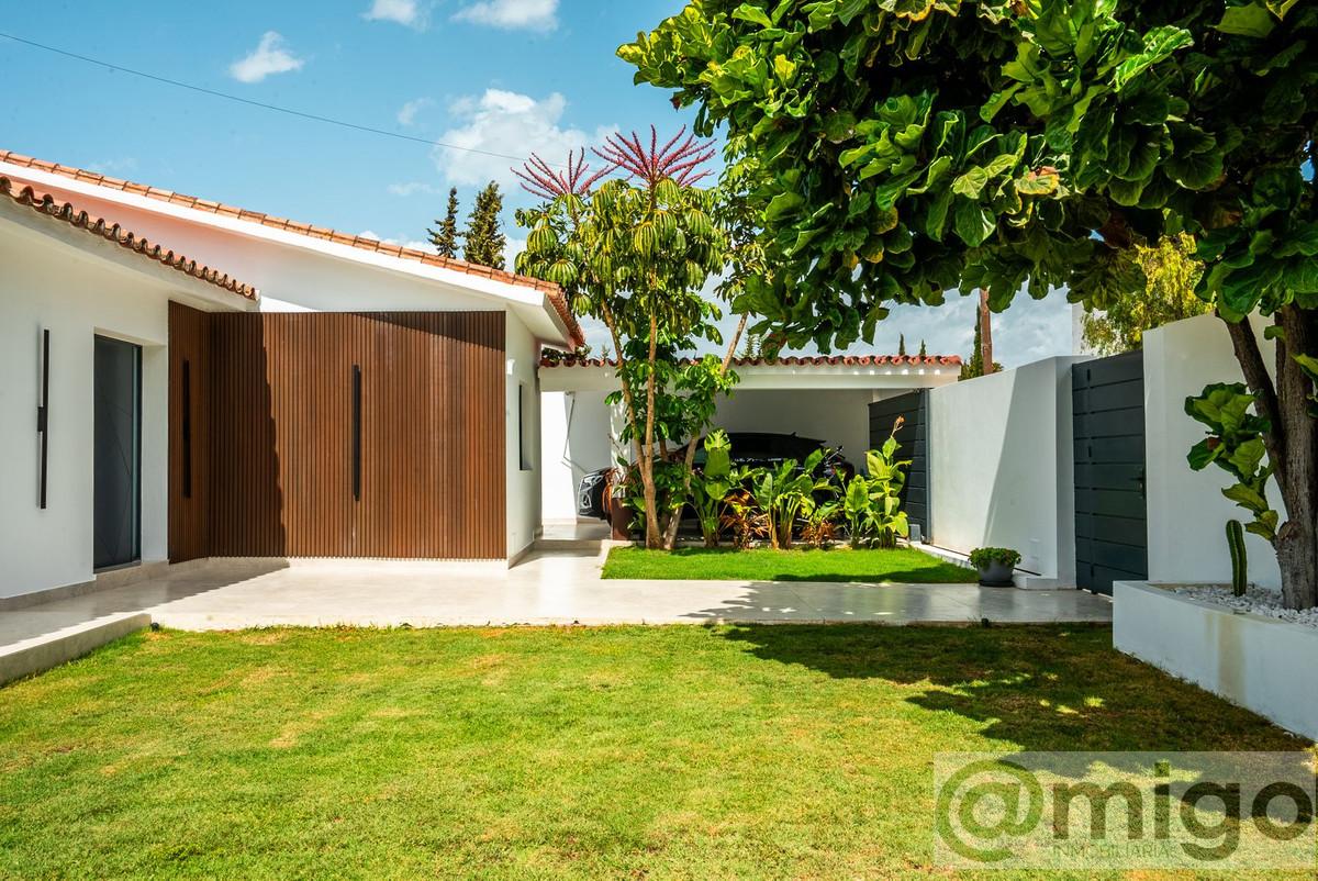 Venta de villa en Estepona