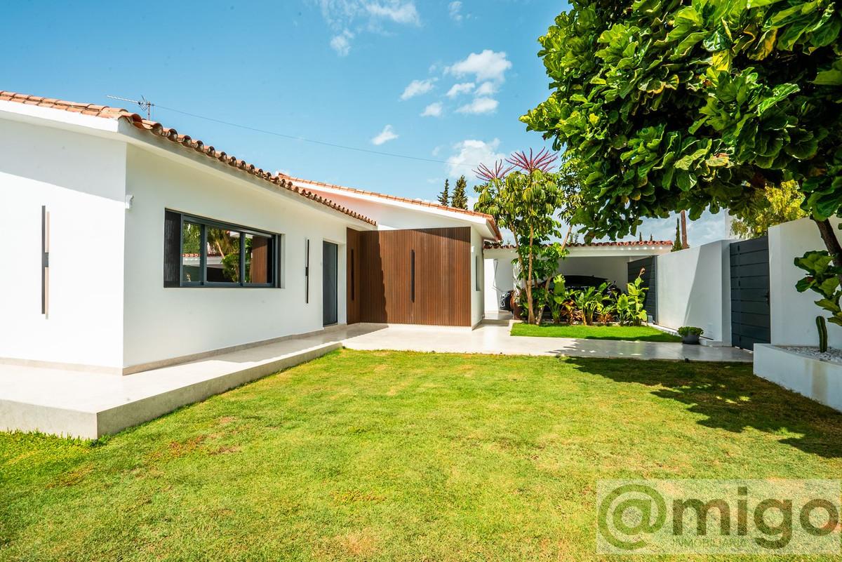 Venta de villa en Estepona