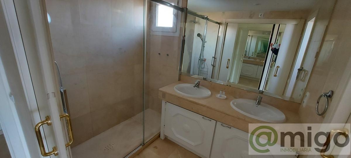 Venta de apartamento en La Duquesa