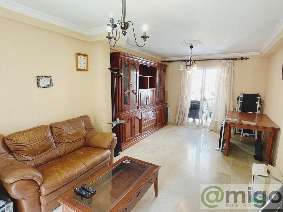 For sale of villa in Fuengirola
