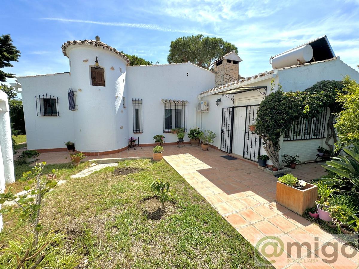 Venta de villa en Calahonda