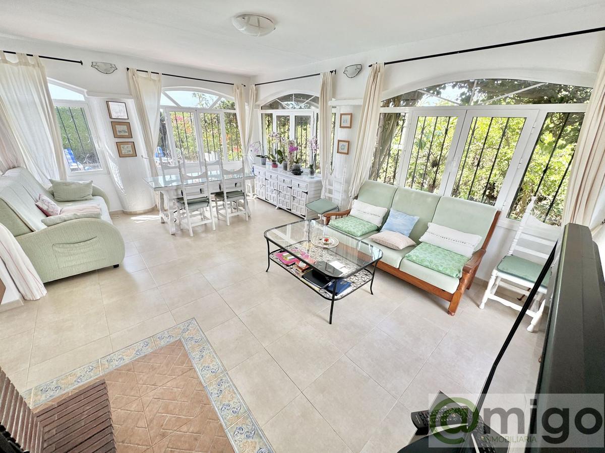 Venta de villa en Calahonda