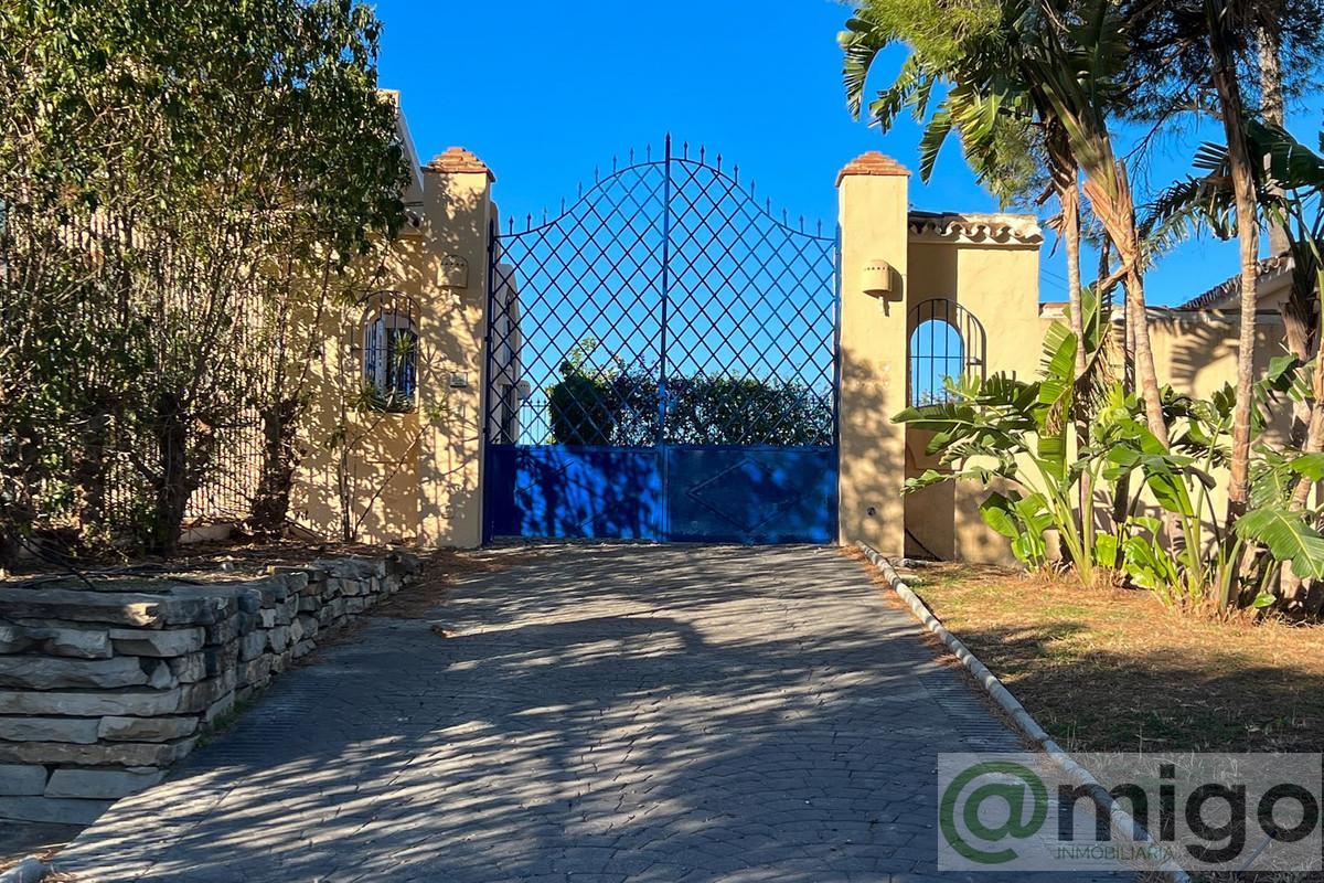 Venta de villa en Estepona