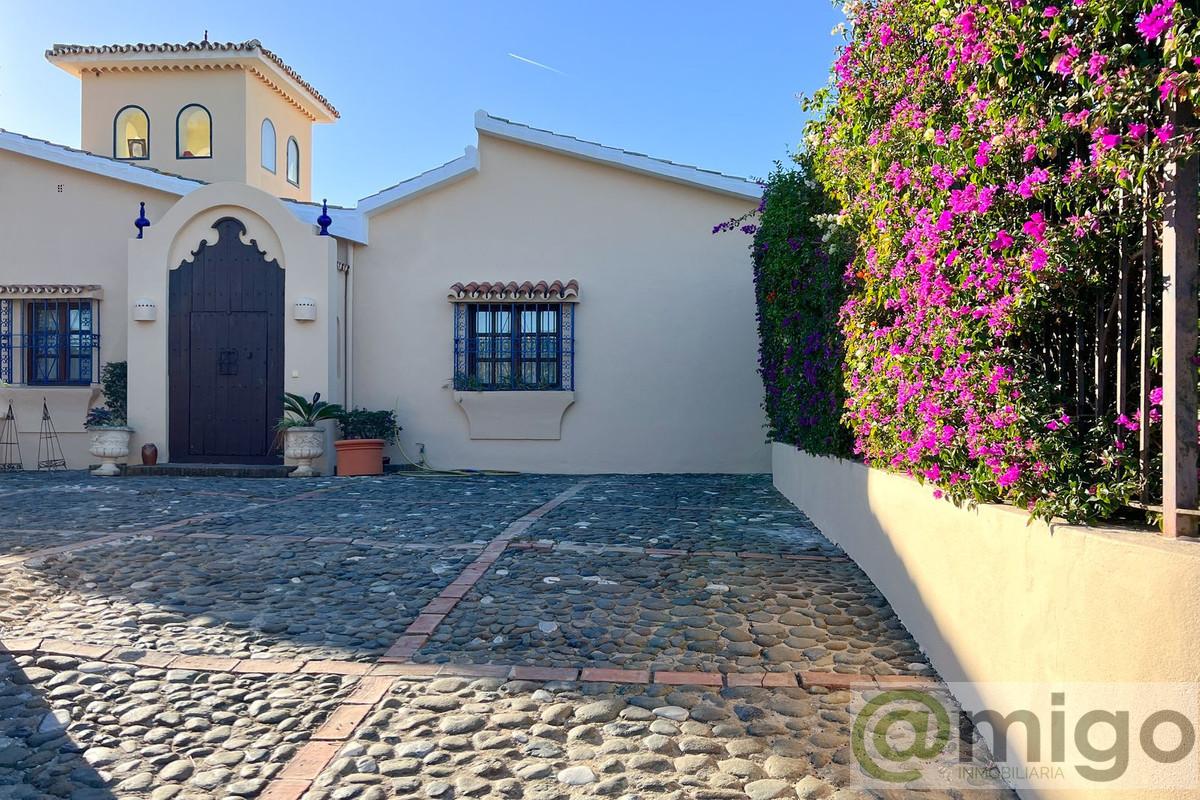 Venta de villa en Estepona