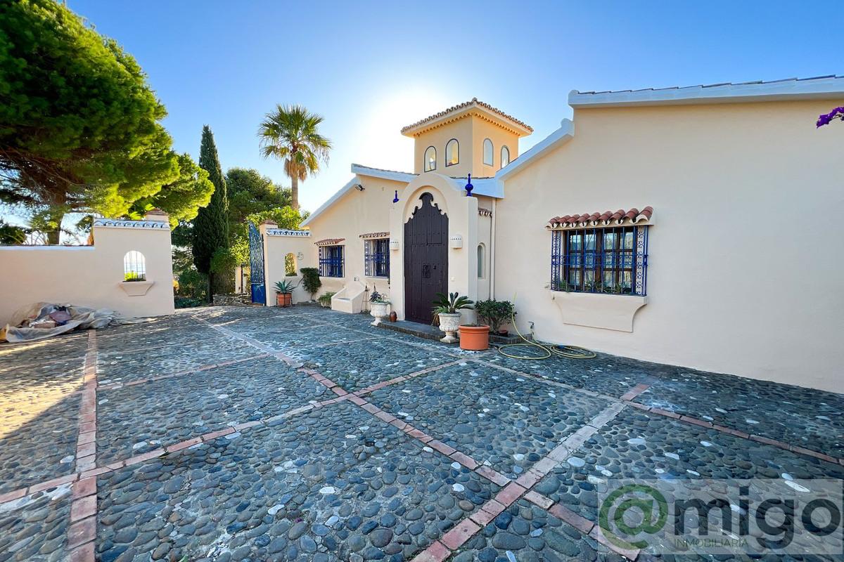 Venta de villa en Estepona