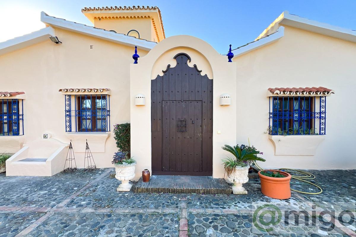 Venta de villa en Estepona