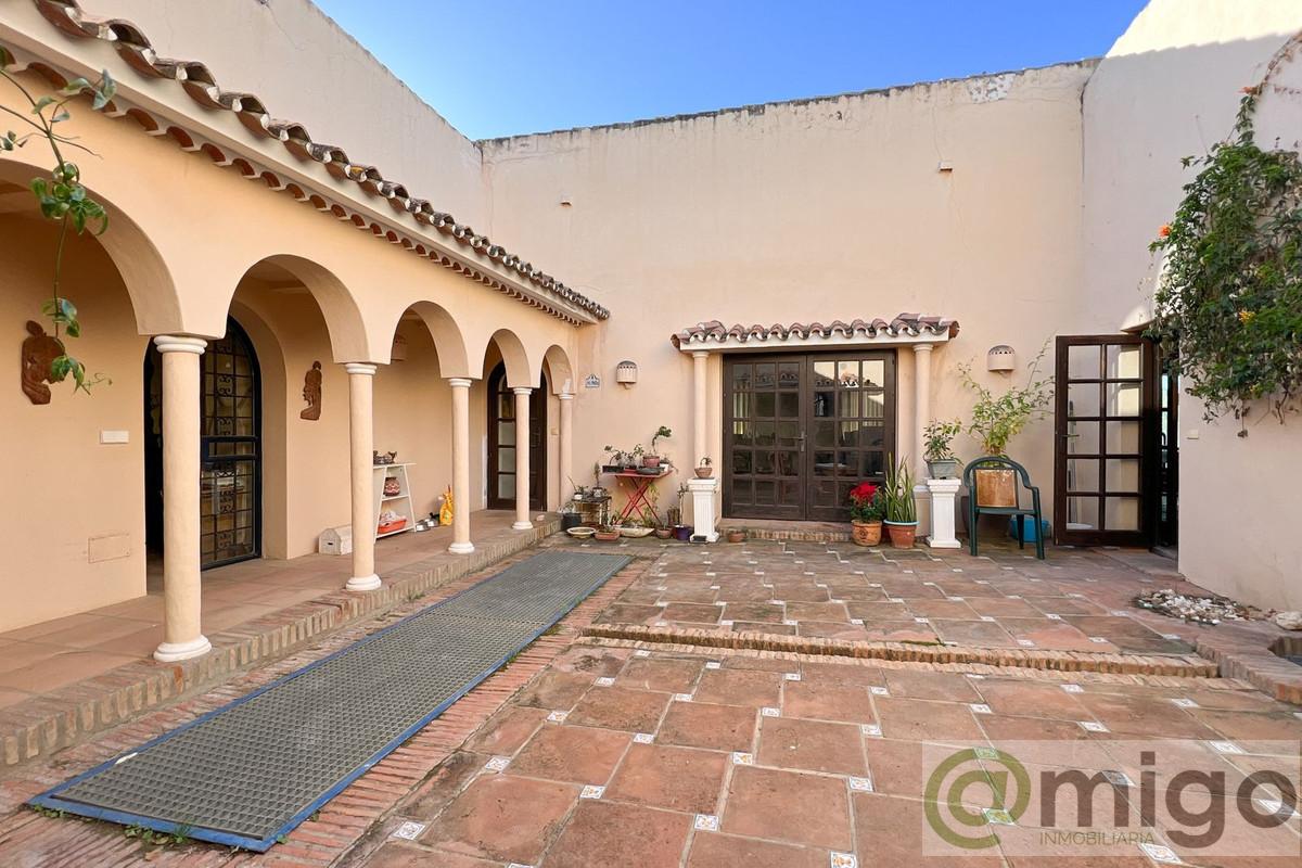 Venta de villa en Estepona