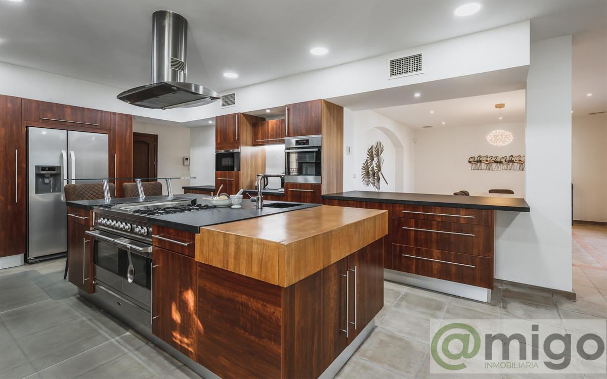 Venta de villa en Estepona