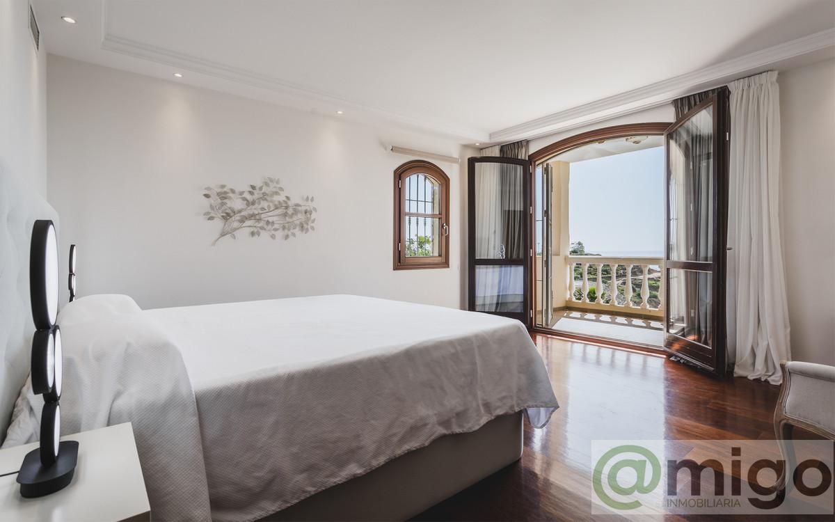 Venta de villa en Estepona